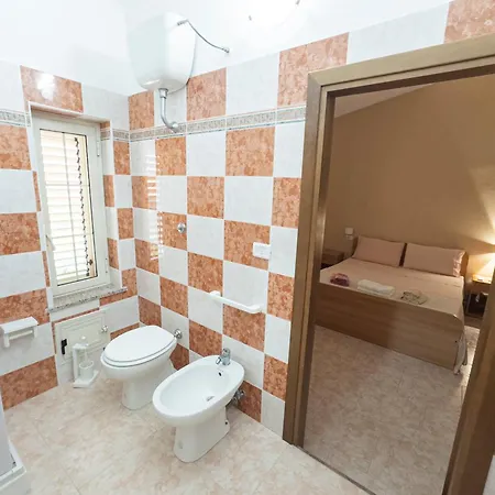 게스트하우스 A Un Passo Dal Mare