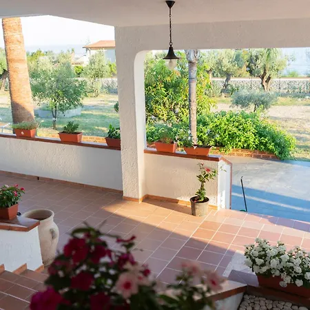 招待所 A Un Passo Dal Mare 博瓦马里纳