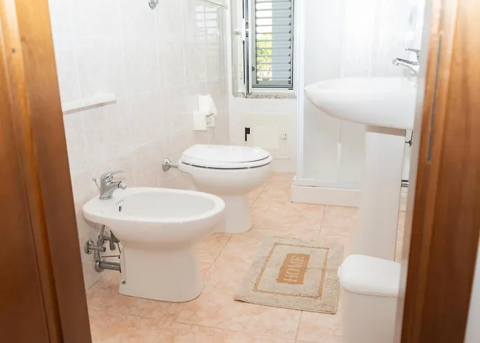 A Un Passo Dal Mare בית הארחה בובה מרינה