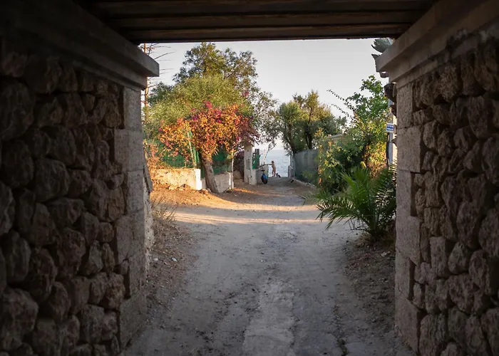 A Un Passo Dal Mare בית הארחה בובה מרינה